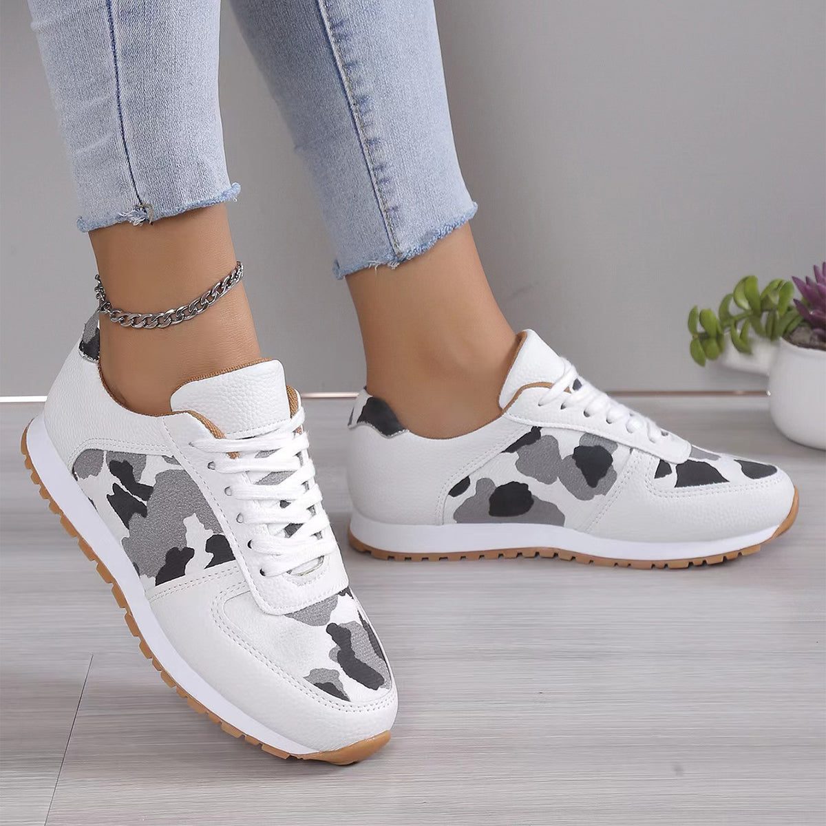 Fashoin Leopard Print Lace-up Sports Shoes For Women Sneakers Casual Running Walking Flat Shoes